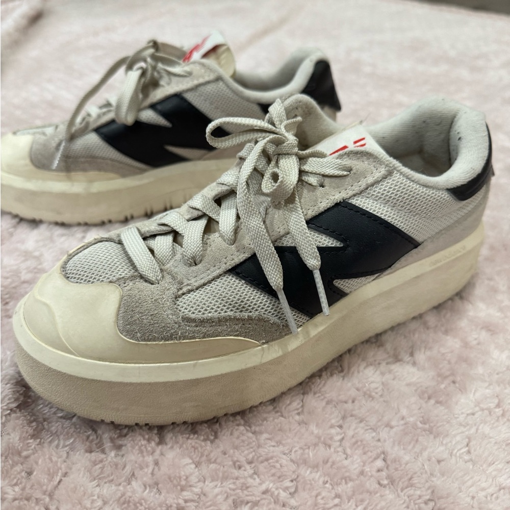 New Balance Sneakers